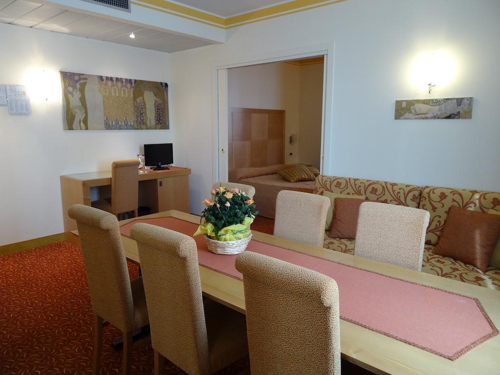 Hotel Roma Cividale Del Friuli Room photo