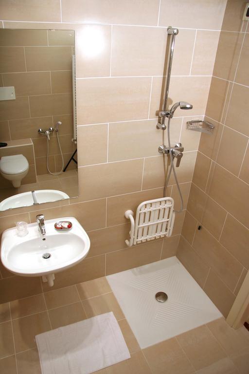 Hotel Roma Cividale Del Friuli Room photo